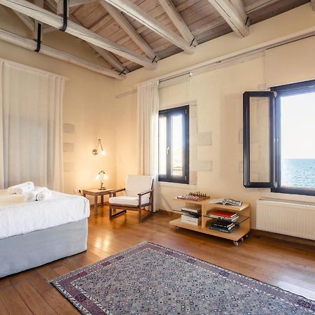 Loft Chania Chrissi Akti Chania Exterior foto