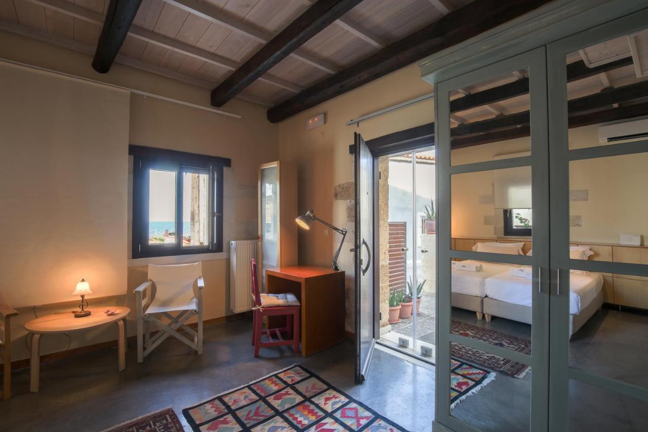 Loft Chania Chrissi Akti Chania Exterior foto