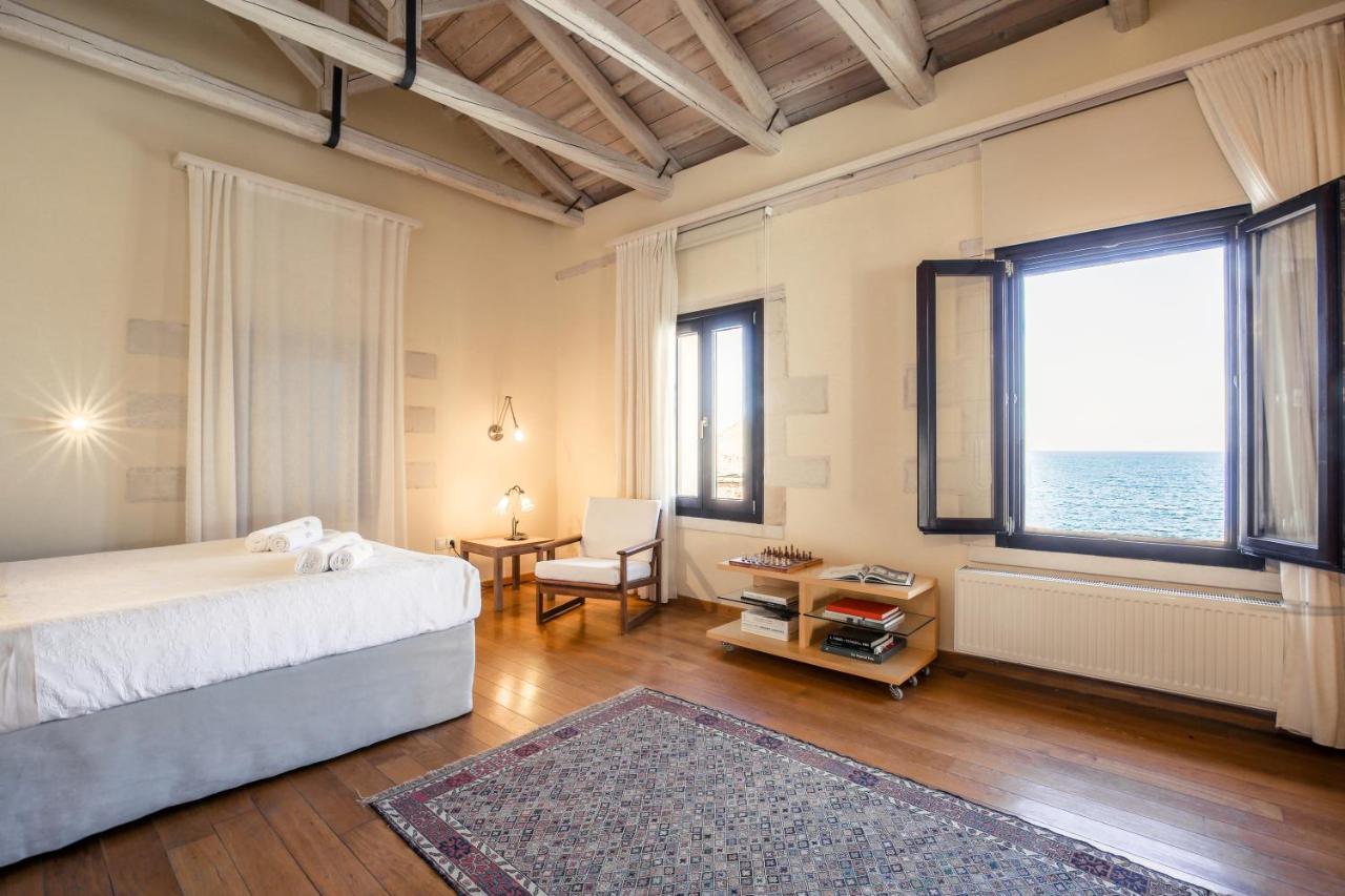 Loft Chania Chrissi Akti Chania Exterior foto